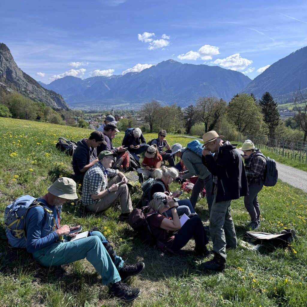 Picture of the excursion group from the start of the mapping season, Felsberg, dry sites, rock